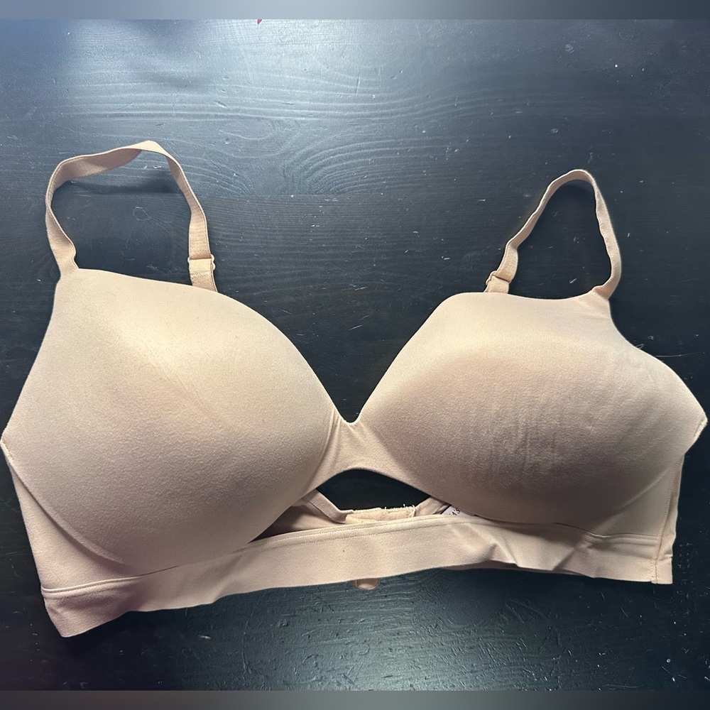 Victoria's Secret Nude Bra 38C